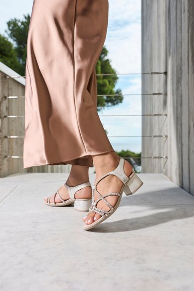 Rieker páskové sandály na podpatku beige-gold 64970-60