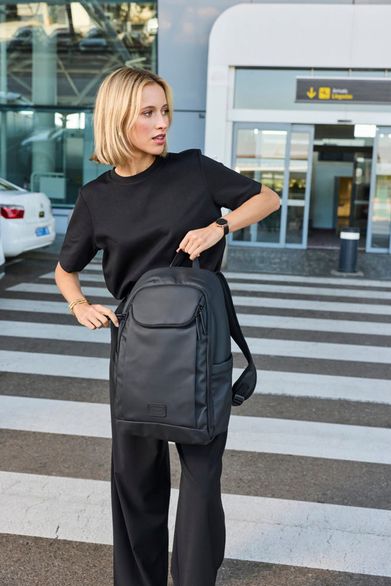 Rieker městský batoh černý H5103-00