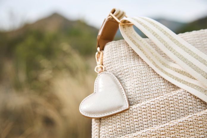 Rieker crossbody kabelka se srdcem muschel/palegold H1004-62