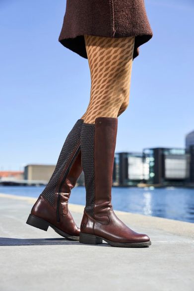 Rieker kožené kozačky se strečí tmavě hnědé Z9591-27