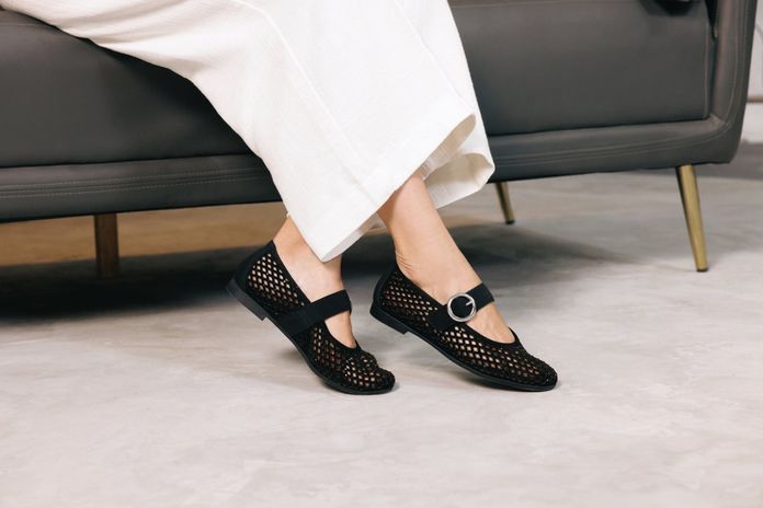 Remonte prořezávané baleríny s nártovým páskem černé D0K18-02