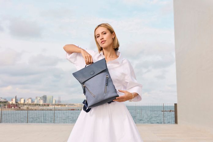 Rieker modrý batoh s klopou H1318-14